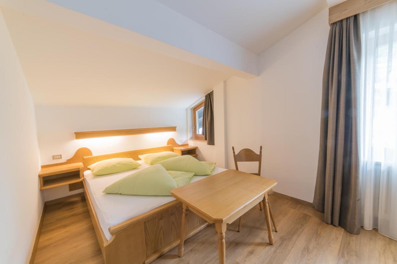 Pension Apartments Pardell Castelbello Exterior foto